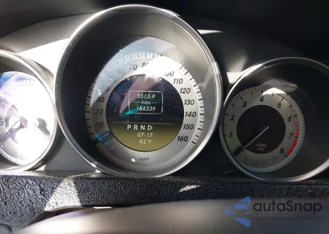 2012 Mercedes-Benz C 250 Luxury/Sport z USA, uszkodzony, nr VIN WDDGF4HB5CR214014